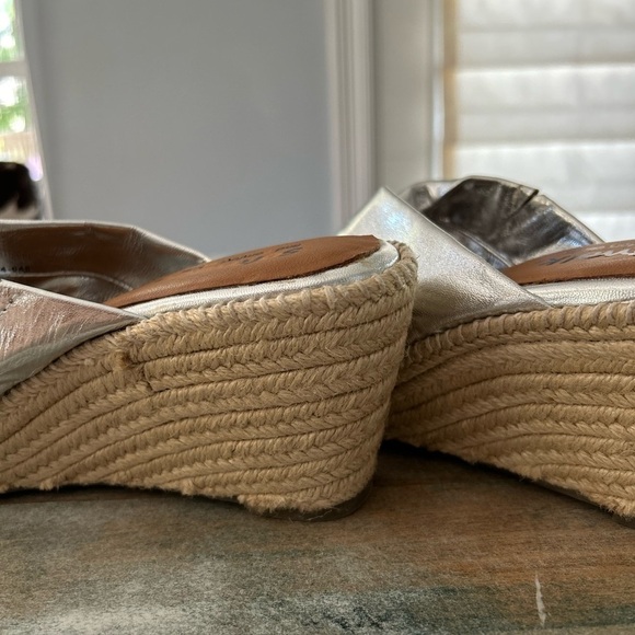 NWOT Softwalk Hasting sandal, silver, tan jute wedge heel, women’s size 9. - Picture 14 of 14